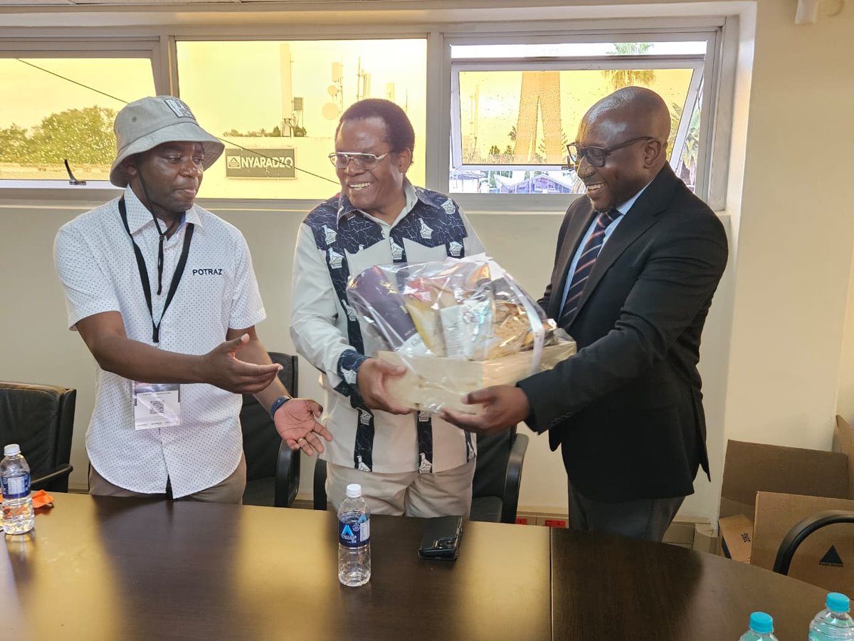 OneMoneyZw tweet media