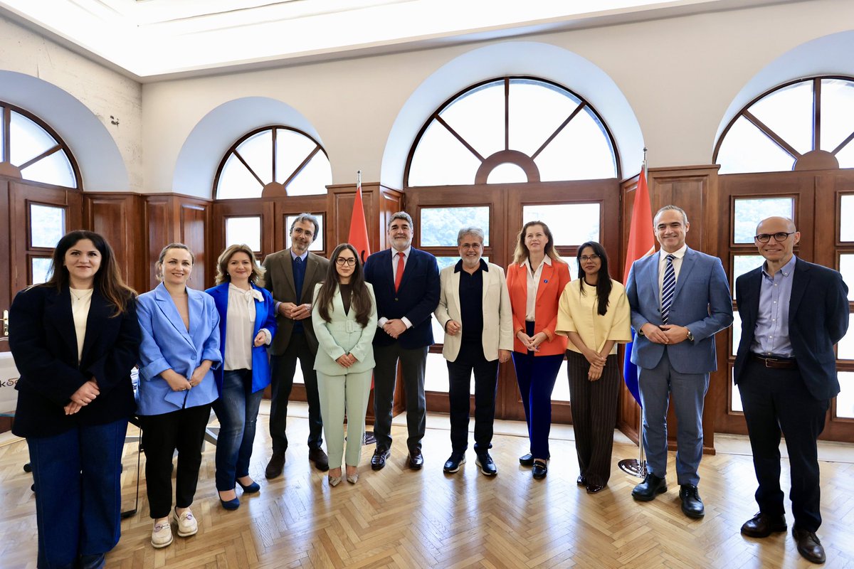 UNDPAlbania's tweet photo. Change happens when we work together. A delegation—including @ShendetesiaAL, @InaMajko, @France_Albanie, #SpainEmbassyAlbania, &amp; #MunicipalityofShkoder—joined @UN_Albania to witness the local impact of national commitments in the context of LEAP.

@JointSDGFund https://t.co/2KIxbU3Pgs