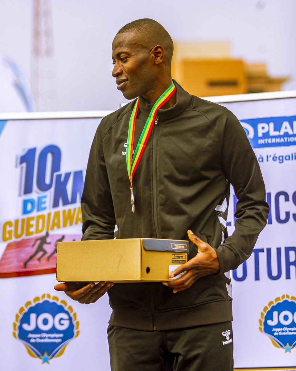 JOG CLUB tweet media