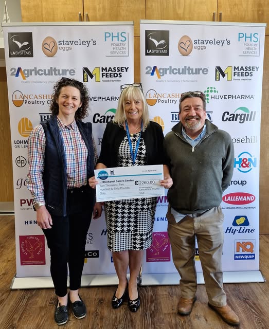 BlackpoolCarers's tweet image. A huge THANK YOU to Kelly and Jon from The @lancspoultry  for their wonderful donation of £2,260 raised at their annual #charity ball! 🐥

They visited Beaverbrooks House today to present the donation and see for themselves how they will be supporting local unpaid #carers. 🩵