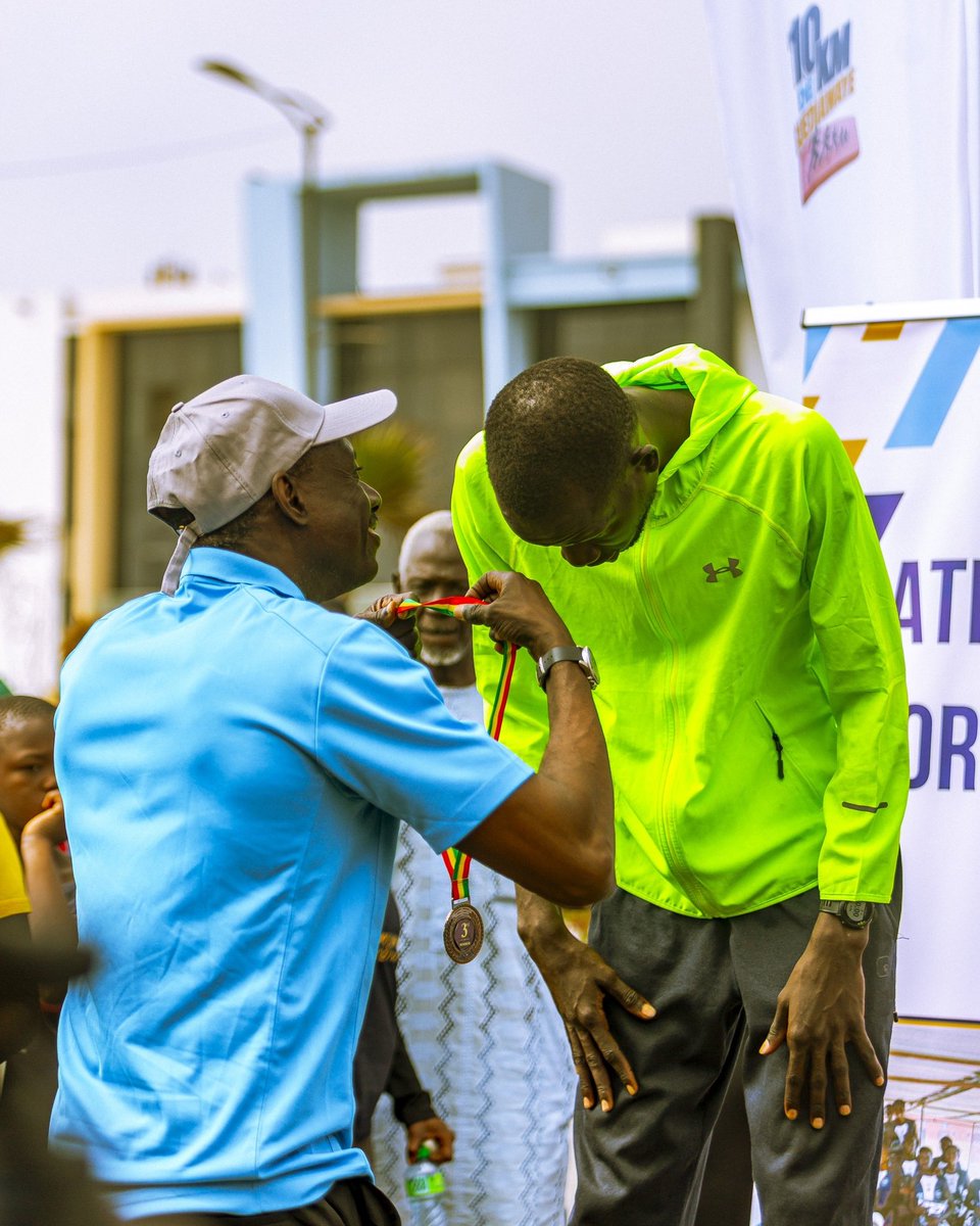 JOG CLUB tweet media