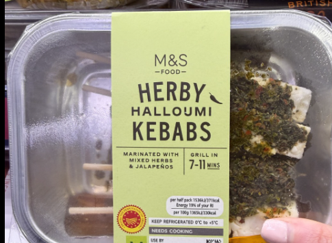 FaradayRetail's tweet image. Fire up the flavour! Get 3 tasty grill picks for just £12 at @marksandspencer. 🍔🔥 

#GrillSeason #coatbridge #grills #burgers #kebabs #skewers