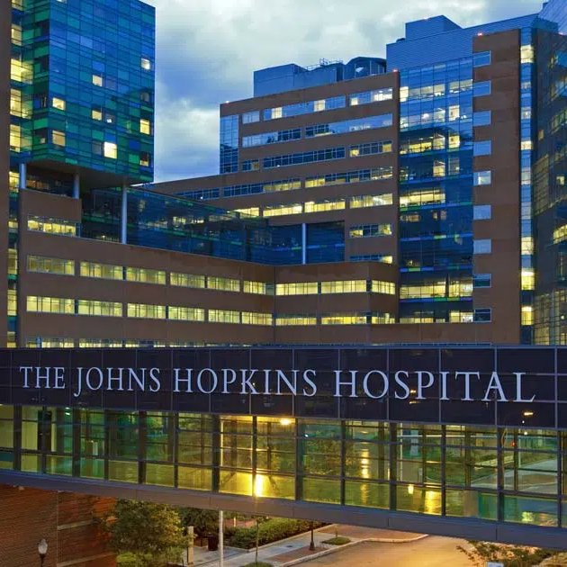 metaacademy_ofc's tweet image. Dr. Jonathan Mohnkern has matched into #InternalMedicine at Johns Hopkins!

He grew up in Upstate New York and is a first-generation physician in his family. He has spent over a decade in emergency services and six years as an Army medic.

He built an incredible CV that clearly