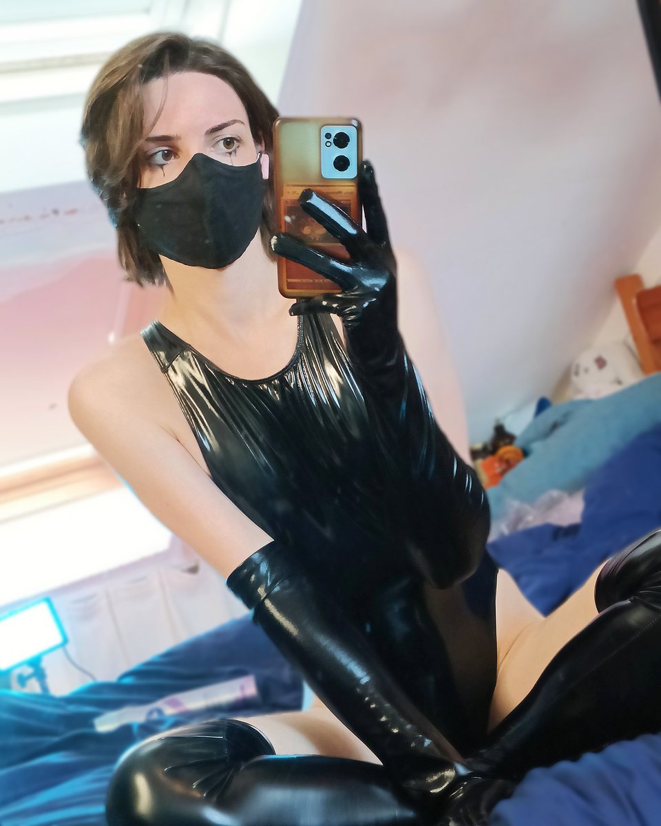 Yona 🏳️‍⚧️🌺 0F tweet media