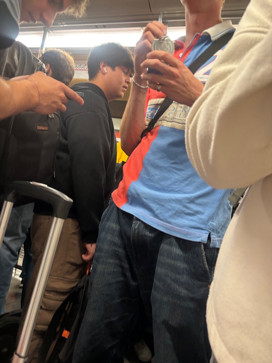 Dreamgirl tweet media