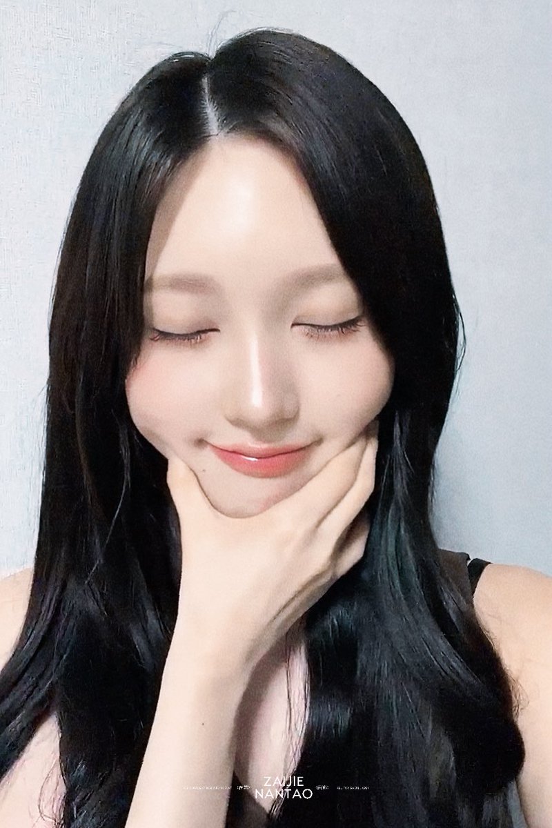 260421🫪

#가을 #김가을
#ガウル #GAEUL 
#IVE #아이브