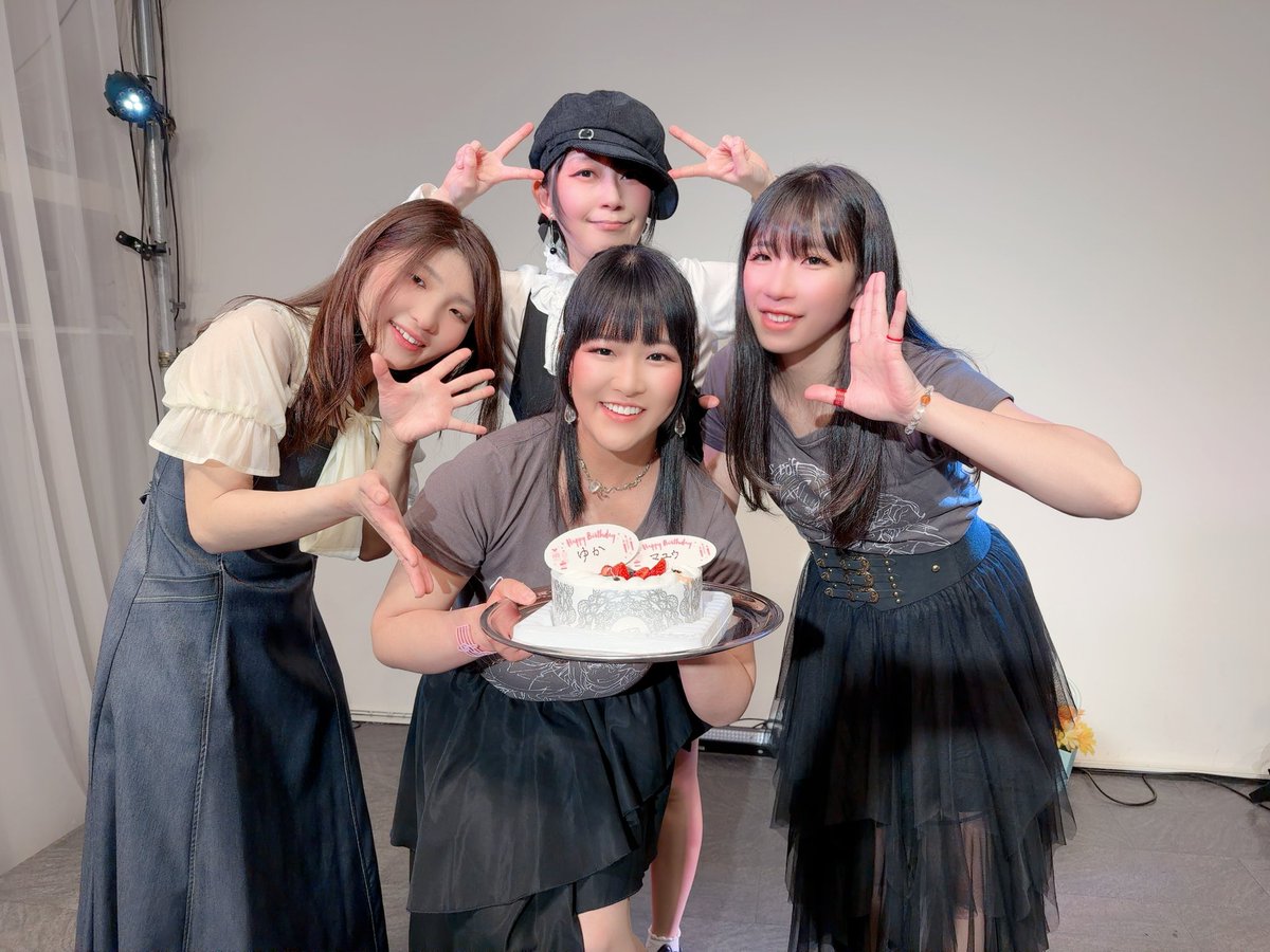 時田真実 tweet media