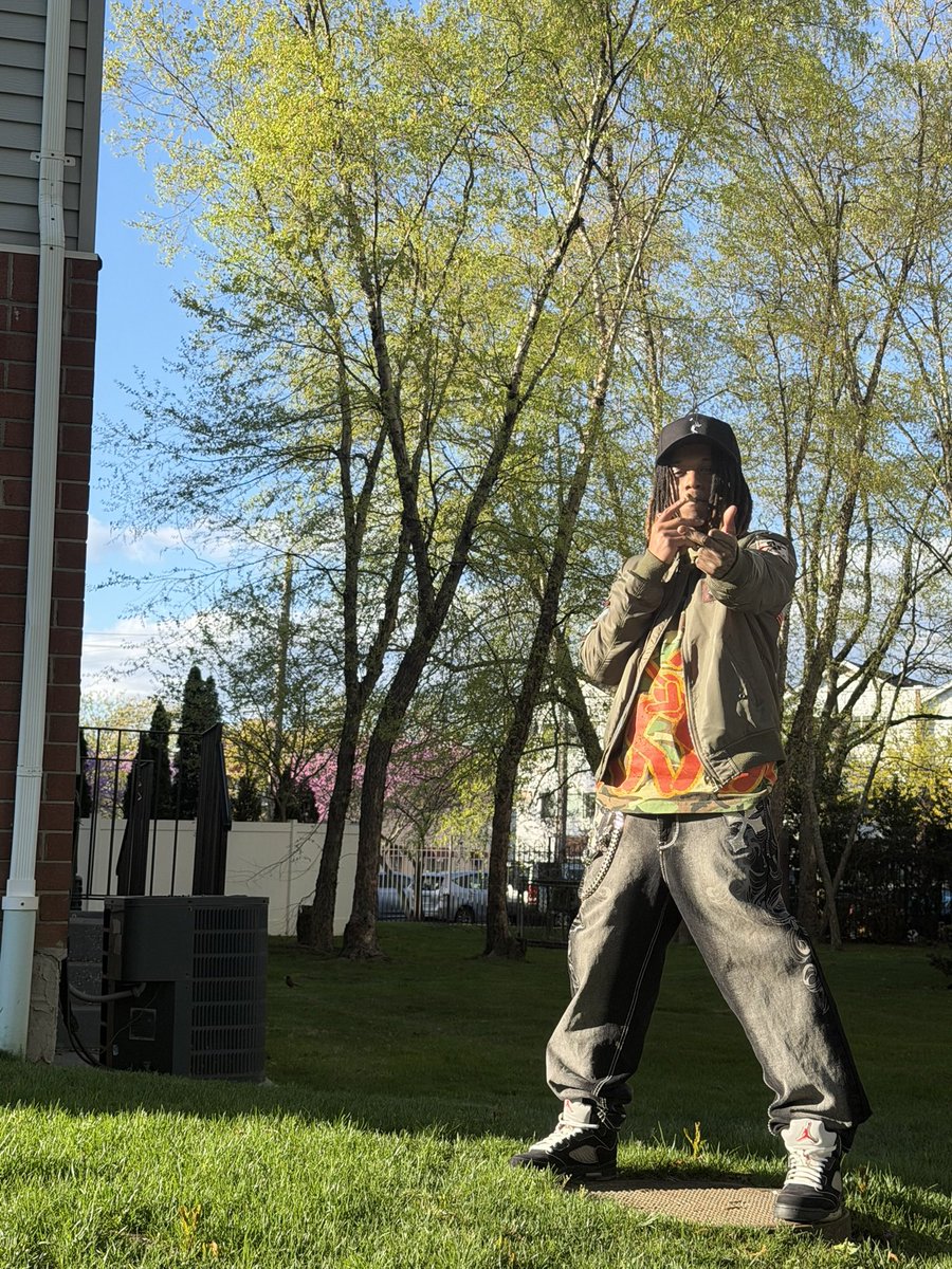 Yungrebel7's tweet image. I’m way too high 💨‼️ #yungrebel  #happy420 #nyc