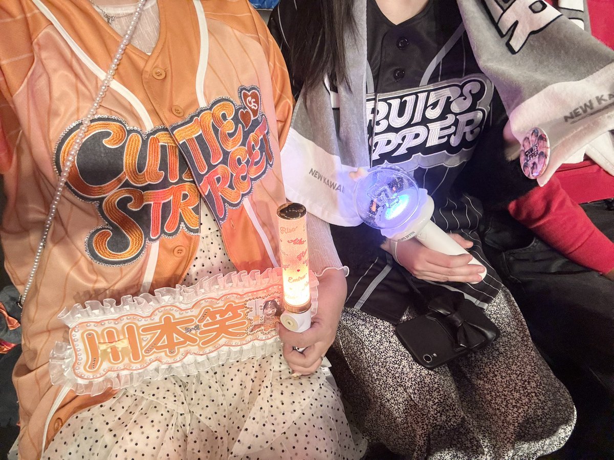 _emirui_'s tweet photo. 2026.3.8 ラボセ神戸Day.2
ライブ前にカフェ🫖🍰
ライブは通路側で、えみちゃんしっかり見てくれて幸だった一生推す大好き😭🧡 https://t.co/6ihdBegdsM