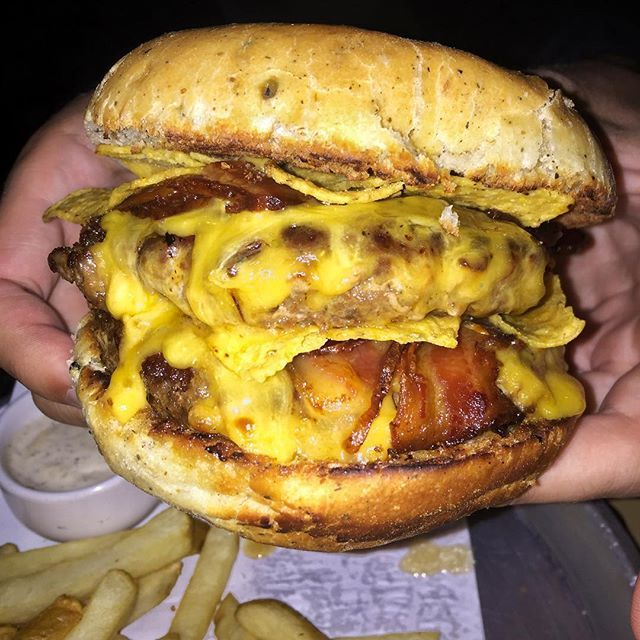 Amor al Fernet tweet media