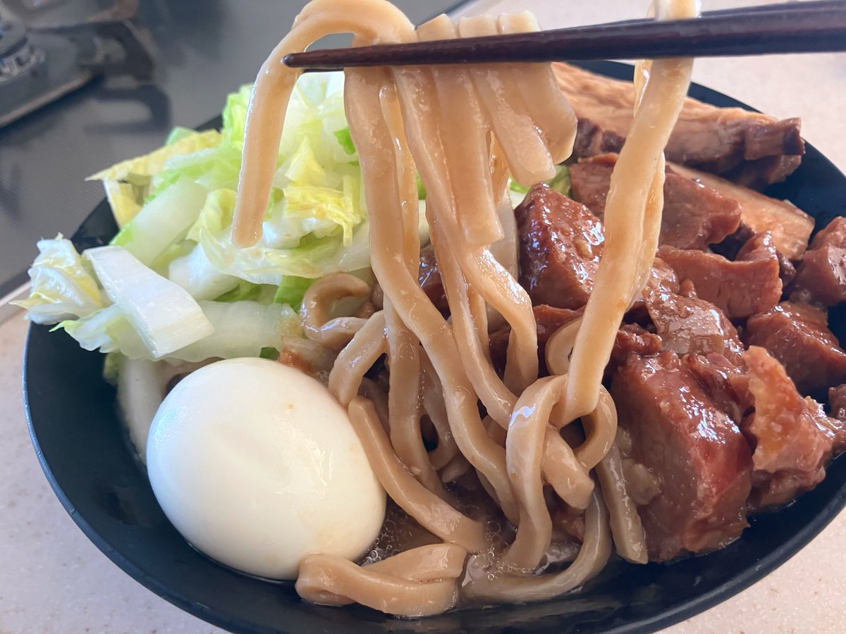 うろ覚えアロハ tweet media