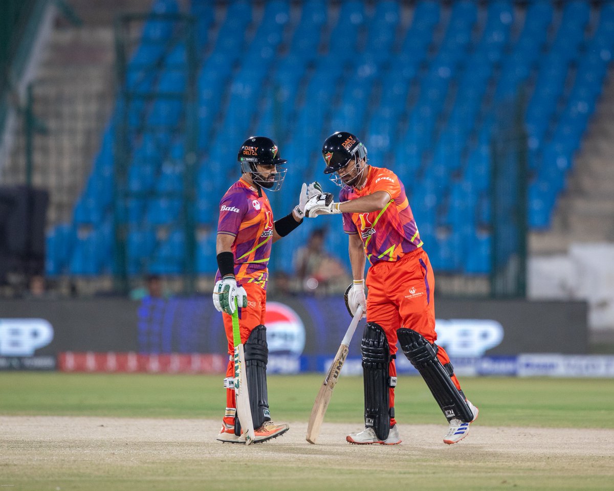 thePSLt20's tweet image. Sultans get the proceedings underway with two strikes in the powerplay

#HBLPSL11 | #NewEra | #RPvMS