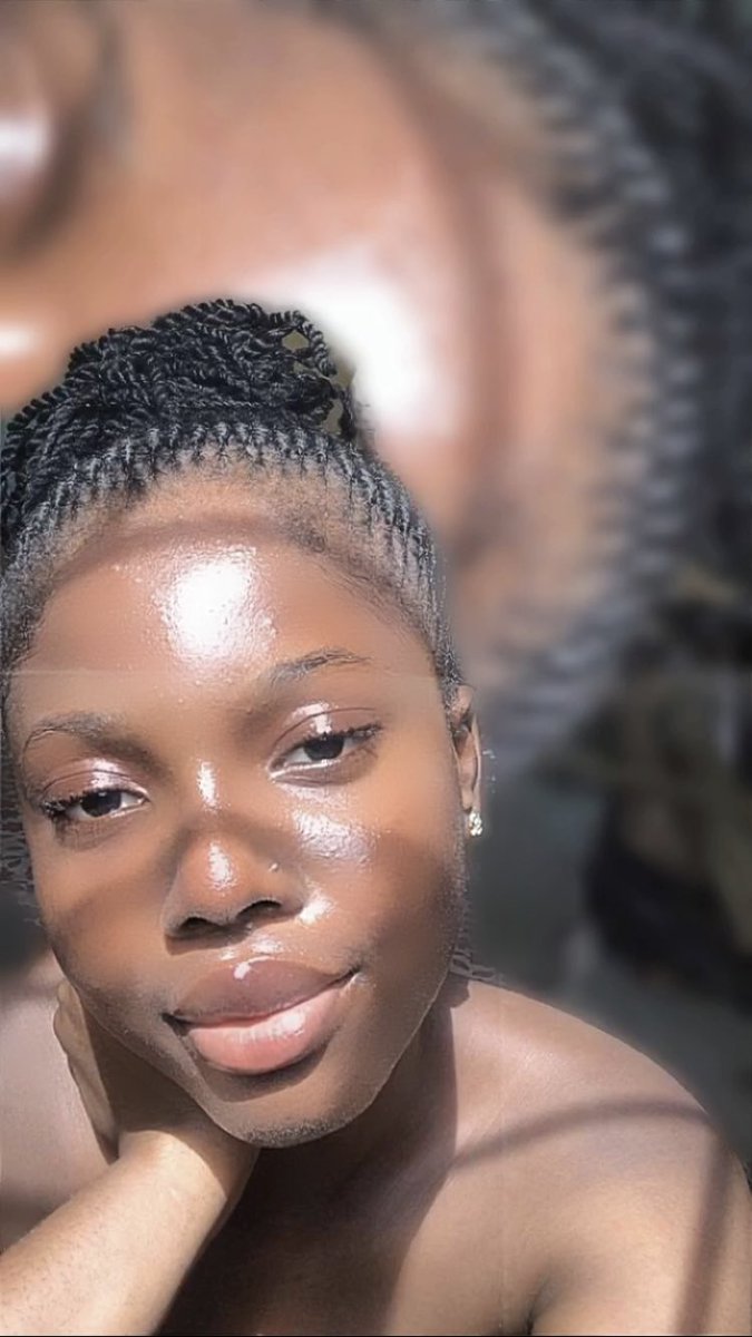 Aud girl tweet media