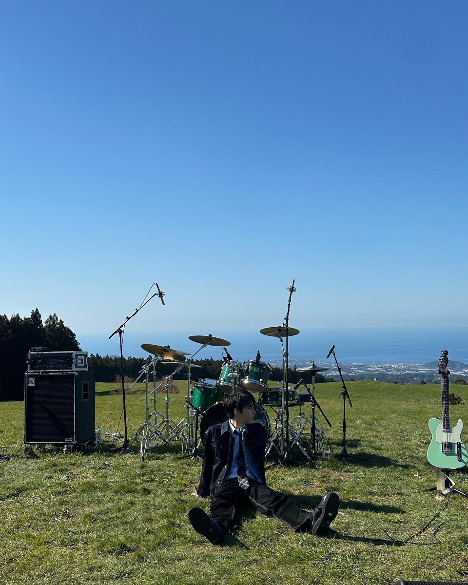 无与伦比的DOLO
成就只属于他的青泡

#도영이와_피워낸_새봄의_2주년
#SoloistDOYOUNG2Years