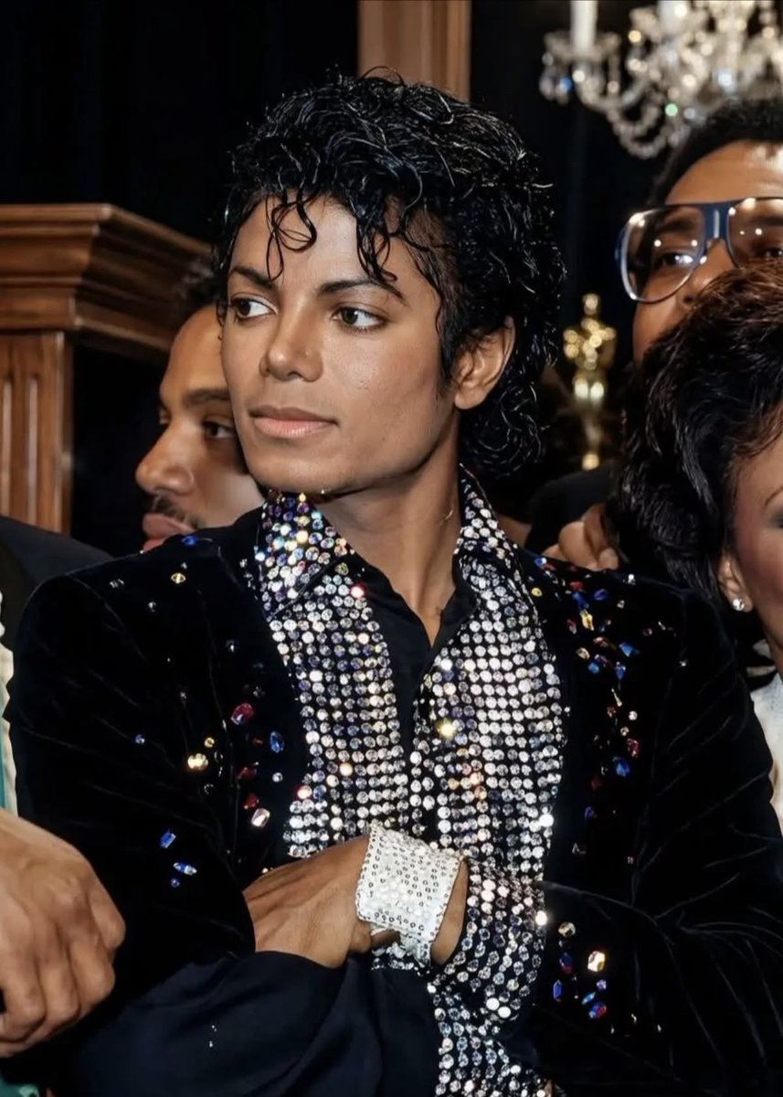 a tal da billie jean Biopic Era tweet media
