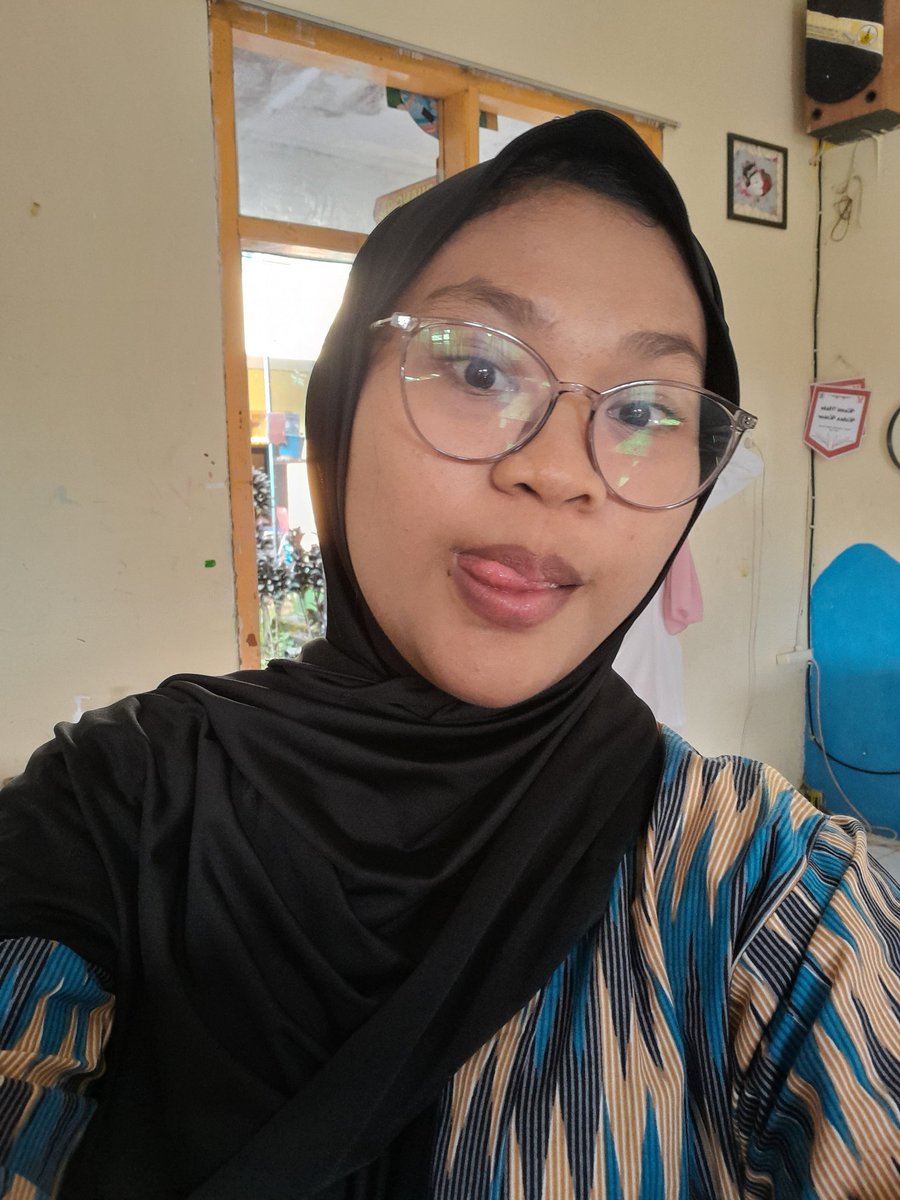 🌪️𝄞 ♯ bluerbies 💤 .ᐟ tweet media