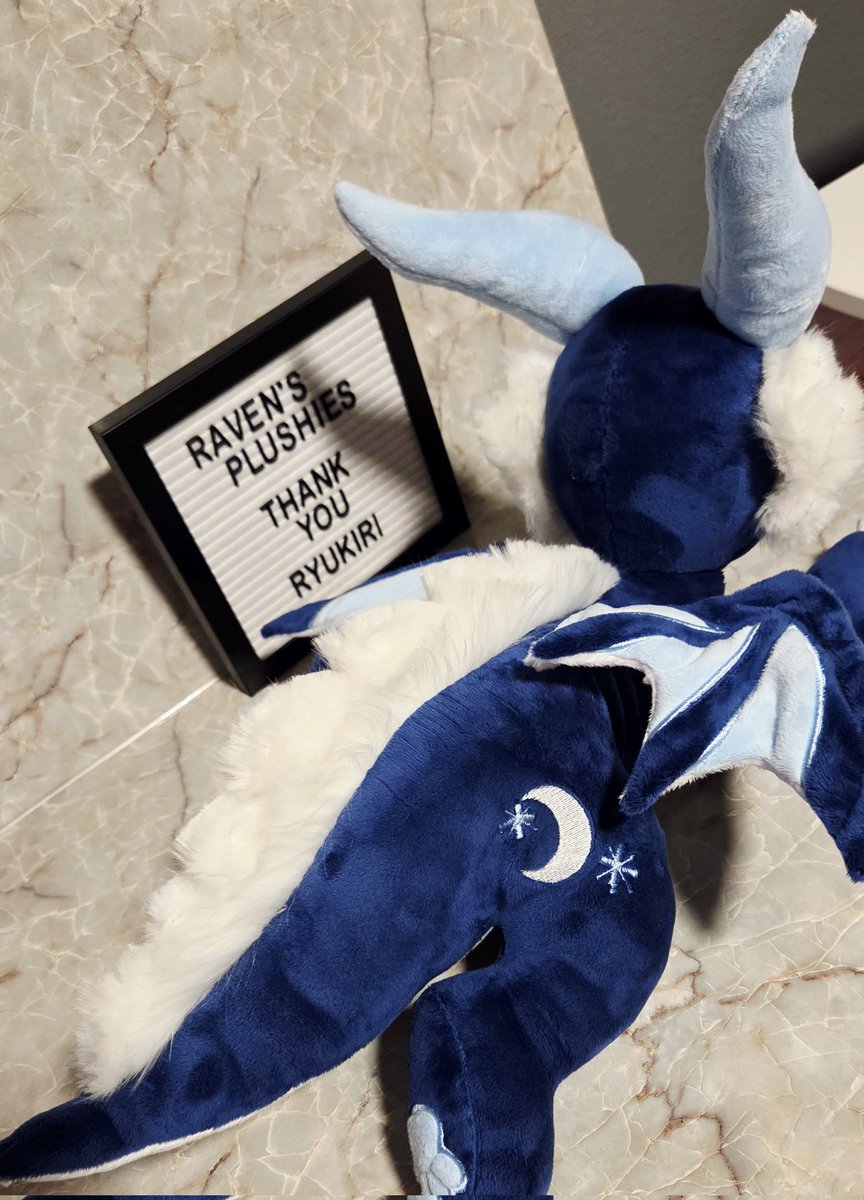 RavensPlushies's tweet image. Just finished this custom dragon plushie for @RyukiriDragon 
#dragon #dragonplush #custom #commission #plushie #stuffie #handmade
