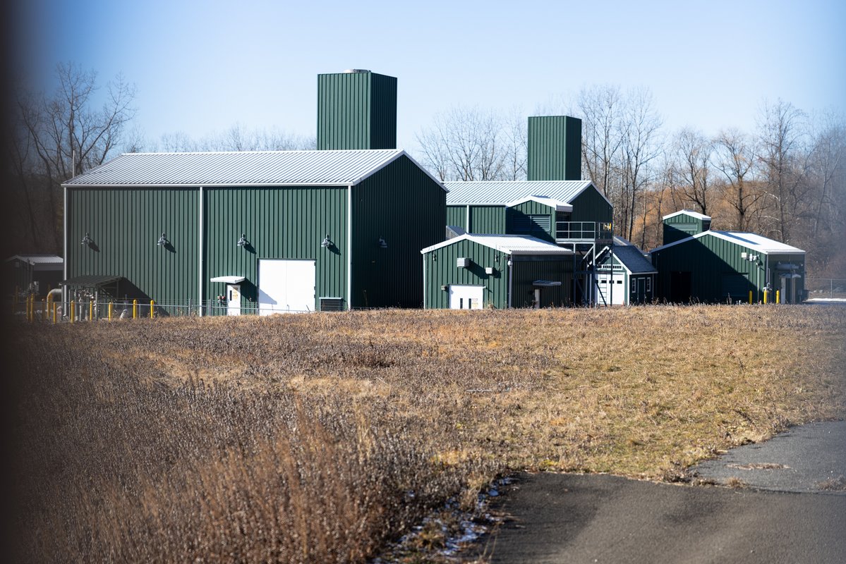 Connecticut Mirror tweet media