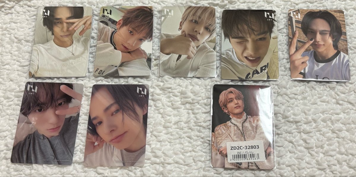 𝘢𝘳𝘶 tweet media