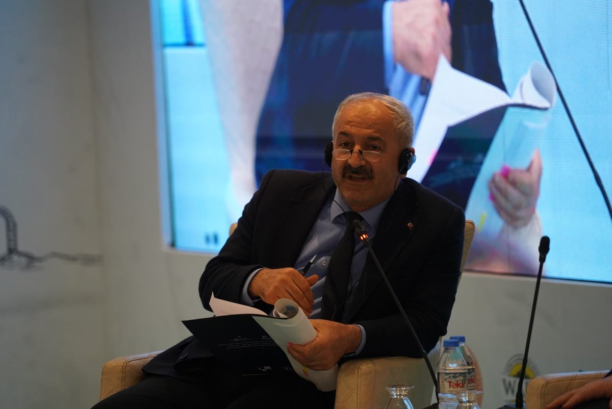 UCLGMEWAorg's tweet photo. 🔵⚪️UCLG-MEWA Executive Bureau 2026, Niğde | Day 2, Panel Session I: Urban Innovation and Smart Cities: A New Era for Local Governments

The session was moderated by Zinnur Büyükgöz, Mayor of Gebze & President of UCLG-MEWA Committee on Smart Cities and Urban Mobility, who framed the discussion around technology-driven innovation and the transformation of urban governance through smart solutions. Key contributions included:

• Dr. Feyzullah Gündoğdu, Head of Eurasia RO & Senior Adviser: Focused on smart and eco-friendly transportation systems, sustainable urban mobility, improved access to services, optimized use of urban space, and the role of public transport in reducing congestion and enhancing livability.

• Dr. Zeina Nazer, Co-Founder of Cities Forum: Highlighted smart and sustainable urban solutions, including international good practices such as Benguerir, emphasizing innovation-driven urban transformation.

• Elif Esra Önal, Head of External Affairs, Şanlıurfa Metropolitan Municipality: Presented human-centered digital transformation in local services, linking SDG 9 and SDG 11, and shared best practices from Şanlıurfa, including pedestrianization and technology-based solutions aligned with citizen needs.

• Arc. Lubna Al Huneiti, Smart Cities Executive Director, Amman Metropolitan Municipality: Shared holistic smart city transformation approaches from Amman, with a focus on enhancing human-centered urban mobility and integrated planning.

• Çağatay Büyüktopçu, Founder & CEO of CyberWhiz: Underlined the importance of IoT cybersecurity in local governance, emphasizing the protection of digital urban systems and smart city infrastructure.

جتماع المكتب التنفيذي لمنظمة UCLG-MEWA لعام 2026، نيدة | اليوم الثاني، جلسة نقاش I:  الابتكار الحضري والمدن الذكية: عصر جديد للإدارات المحلية 
  أدار الجلسة زينور بويوكجوز، رئيس بلدية جبزة ورئيس لجنة المدن الذكية والتنقل الحضري التابعة لمنظمة UCLG-MEWA
،حيث ركز النقاش على الابتكار المعتمد على التكنولوجيا وتحويل الحوكمة الحضرية من خلال الحلول الذكية. ومن أبرز المساهمات ما يلي:

الدكتور فيض الله غوندوغدو، رئيس مكتب أوراسيا الإقليمي للاتحاد العالمي للنقل العام وكبير المستشارين: ركز على أنظمة النقل الذكية والصديقة للبيئة، والتنقل الحضري المستدام، وتحسين الوصول إلى الخدمات، والاستخدام الأمثل للمساحات الحضرية، ودور وسائل النقل العام في الحد من الازدحام وتعزيز جودة الحياة.

الدكتورة زينة ناظر، المؤسسة المشاركة لمنتدى المدن: سلطت الضوء على الحلول الحضرية الذكية، والمستدامة، بما فيه الممارسات الدولية الجيدة مثل مدينة بنقيرير، مع التركيز على التحول الحضري المعتمد على الابتكار.

إليف إسراء أونال، رئيسة الشؤون الخارجية في بلدية شانلي أورفا الكبرى:
عرضت التحول الرقمي الذي يركز على الإنسان في الخدمات المحلية، وربطت الهدف 9 والهدف 11 من أهداف التنمية المستدامة، كما ذكرت الممارسات الجيدة في مدينة شانلي أورفا، بما في ذلك تخصيص مناطق للمشاة والحلول التكنولوجية التي تتماشى مع احتياجات المواطنين.

م. لبنى الحنيطي، المديرة التنفيذية للمدن الذكية في أمانة عمان الكبرى:  شاركت نُهج شاملة لتحويل المدن إلى مدن ذكية من عمّان، مع التركيز على تعزيز التنقل الحضري الذي يتمحور حول الإنسان، والتخطيط المتكامل.

شاتاي بويوكتوبتشو، المؤسس والرئيس التنفيذي لشركة CyberWhiz: أكد على أهمية الأمن السيبراني في مجال الحوكمة المحلية، مع التركيز على حماية الأنظمة الحضرية الرقمية والبنية التحتية للمدن الذكية.

🔵⚪️UCLG-MEWA Yürütme Kurulu 2026, Niğde | 2. Gün, Panel Oturumu I: Kentsel Yenilikçilik ve Akıllı Şehirler:Yerel Yönetimlerde Yeni Dönem

Oturum, Gebze Belediye Başkanı ve UCLG-MEWA Akıllı Şehirler ve Kentsel Mobilite Komitesi Başkanı Zinnur Büyükgöz'ün moderatörlüğünde, teknoloji odaklı inovasyon ve akıllı çözümler yoluyla kentsel yönetimin dönüşümü çerçevesinde gerçekleştirildi. 

• Dr. Feyzullah Gündoğdu, Uluslararası Toplu Taşıma Birliği (UITP) Avrasya Bölge Ofisi Müdürü: Akıllı ve çevre dostu ulaşım sistemleri, sürdürülebilir kentsel mobilite, hizmetlere erişimin iyileştirilmesi, kentsel alanın optimize edilmiş kullanımı ve toplu taşımanın trafik sıkışıklığını azaltma ve yaşam kalitesini artırmadaki rolüne odaklandı.

• Dr. Zeina Nazer, Şehirler Forumu Kurucu Ortağı: İnovasyon odaklı kentsel dönüşümü vurgulayarak, Benguerir örneği gibi uluslararası iyi uygulamalar da dahil olmak üzere akıllı ve sürdürülebilir kentsel çözümlerin altını çizdi.

• Şanlıurfa Büyükşehir Belediyesi Dış İlişkiler Daire Başkanı Elif Esra Önal: Yerel hizmetlerde insan merkezli dijital dönüşümü ve Şanlıurfa'dan yayalaştırma ve vatandaş ihtiyaçlarıyla uyumlu teknoloji tabanlı çözümler de dahil olmak üzere iyi uygulamaları paylaştı.

• Amman Büyükşehir Belediyesi Akıllı Şehirler Yürütücü Direktörü Mimar Lubna Al Huneiti: Amman'dan insan merkezli kentsel hareketliliği ve entegre planlamayı geliştirmeye odaklanan bütüncül akıllı şehir dönüşüm yaklaşımlarını paylaştı.

• CyberWhiz Kurucu Yönetim Kurulu Başkanı Çağatay Büyüktopçu: Yerel yönetimde IoT siber güvenliğinin öneminin altını çizerek, dijital kentsel sistemlerin ve akıllı şehir altyapısının korunmasının önemini vurguladı.