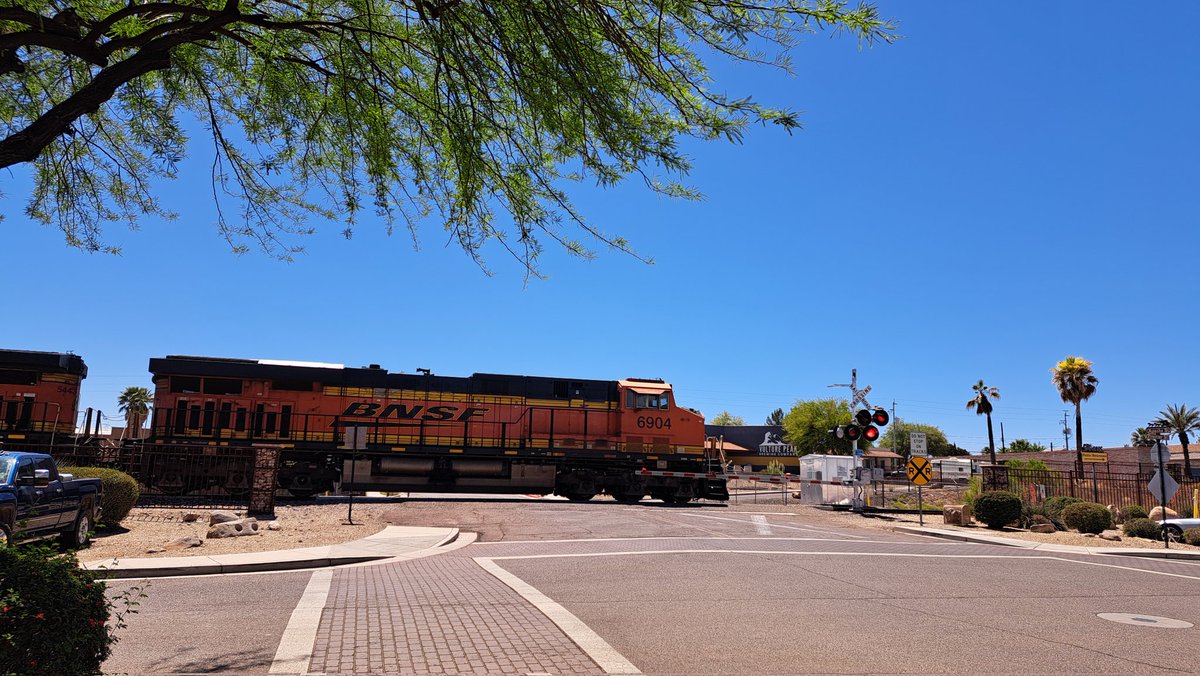 Robert M 🇺🇸 tweet media