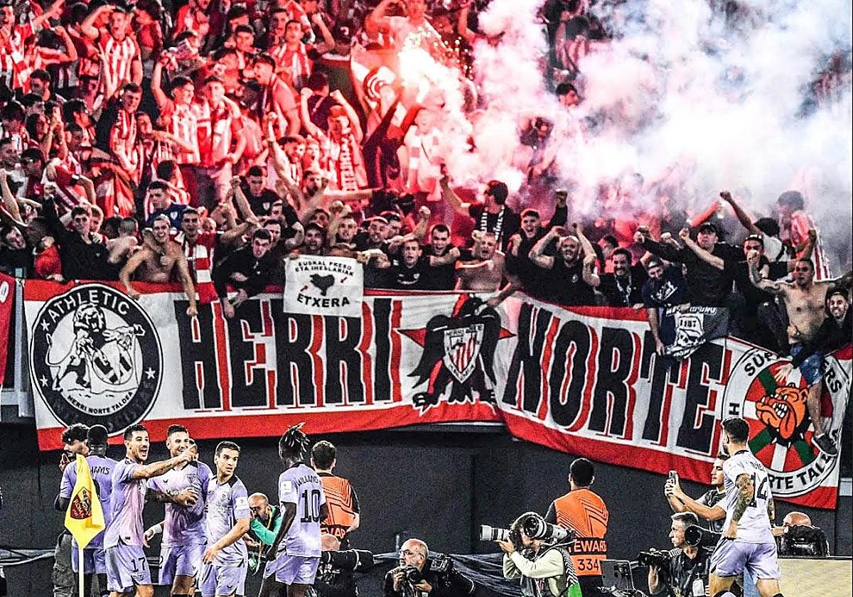 Antifa_Ultras tweet media