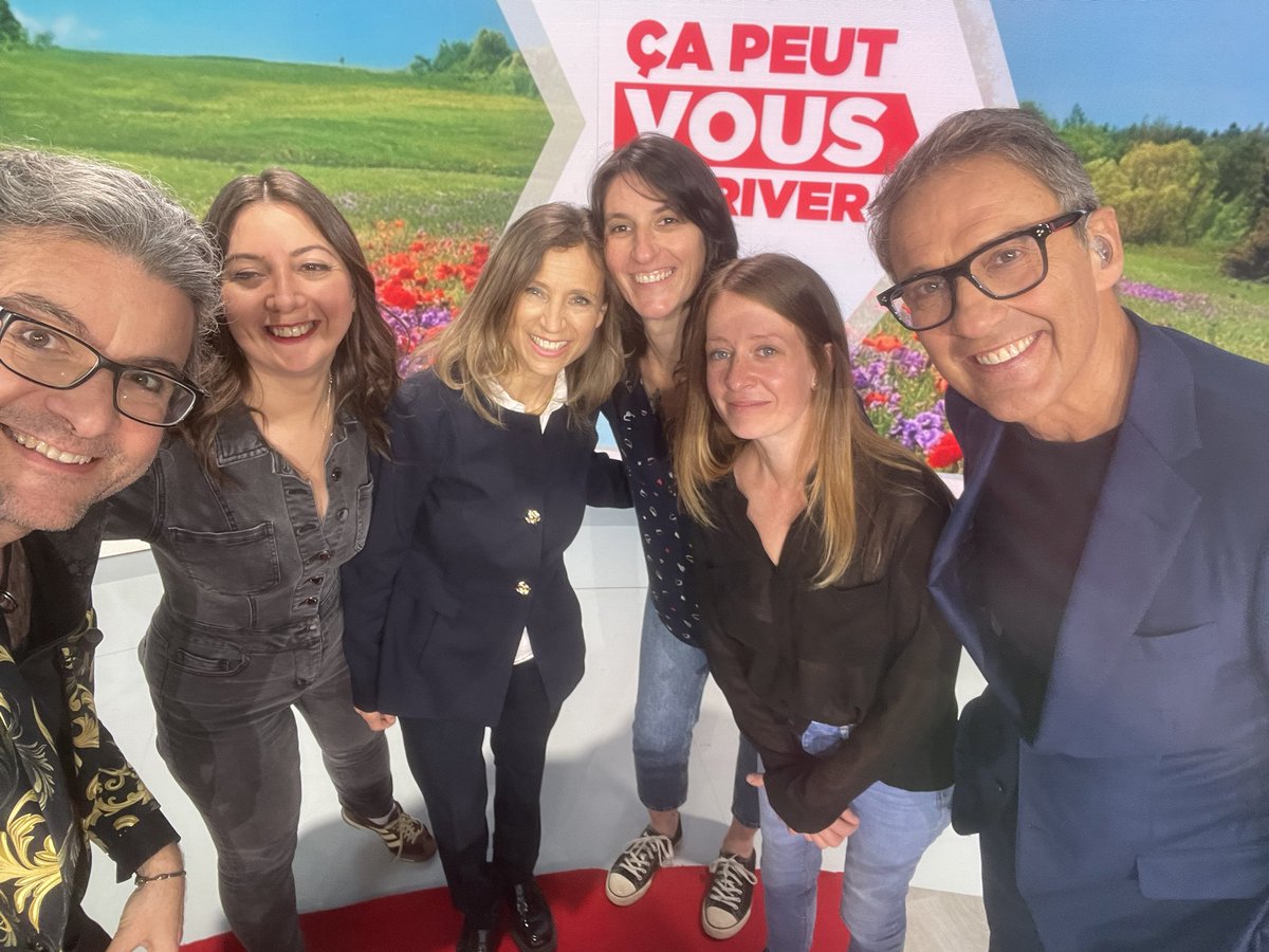 BdeGranvilliers's tweet image. Amis de #rtl #m6 vous avez fait le bonheur de @courbet_julien en assurant 1 avenir heureux à Alegria:la ponette va rester à l’association grâce à la cagnotte créée par @cpva.C’est 1 asso dédiée à la découverte du poney sans le monter. Respecter et aimer #animal c’est la priorité