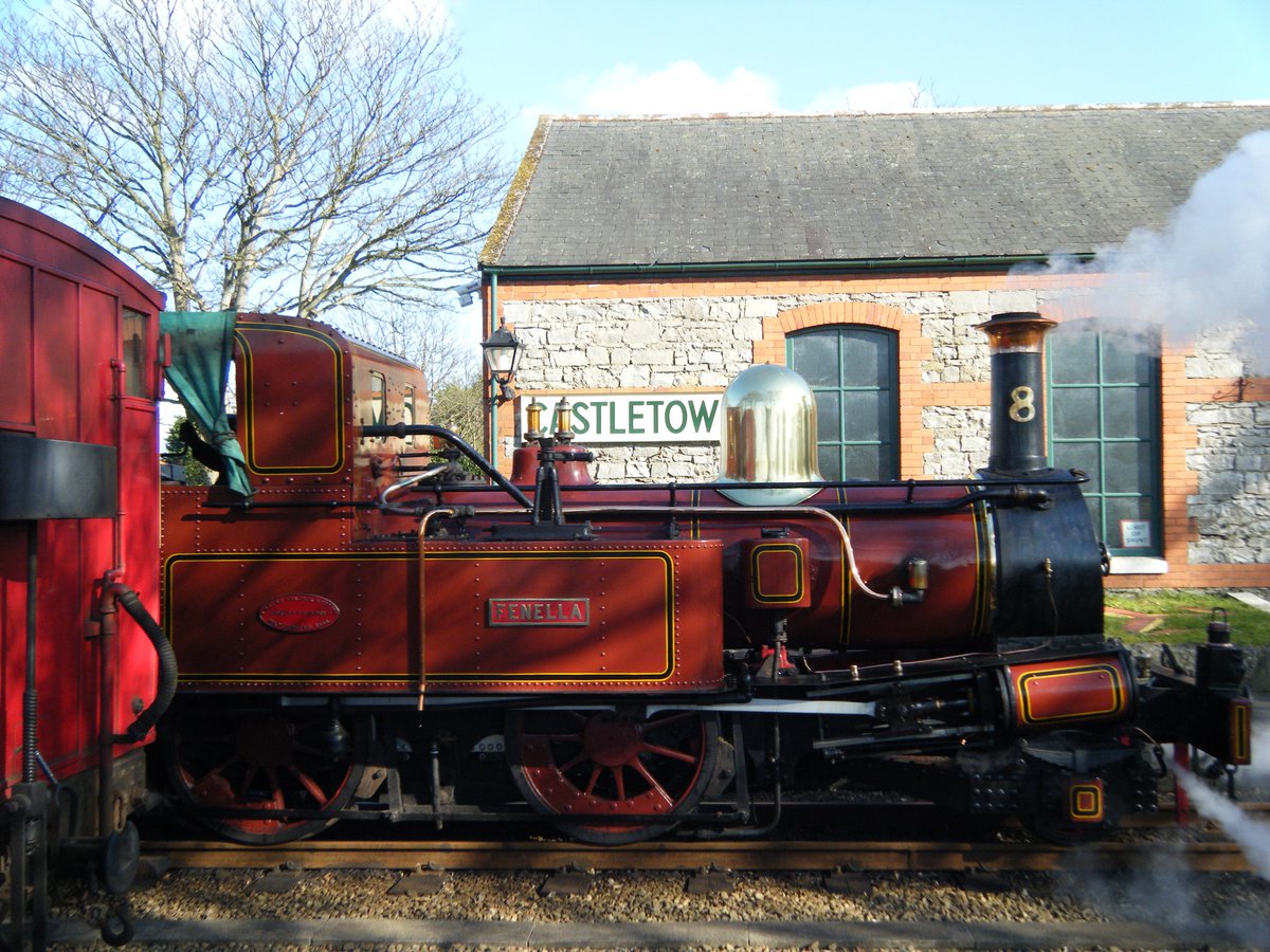 castletown_imr's tweet image. A look back to No.8 𝘍𝘦𝘯𝘦𝘭𝘭𝘢 on photographic charter duties; services will resume to the 'R' timetable on Thursday 23rd April #iomrailway #heritage #steam #nostalgia #greatphoto #Castletown #IsleofMan #Fenella #locomotive #IMR #charter #photographer #gricers #Manx #choochoo