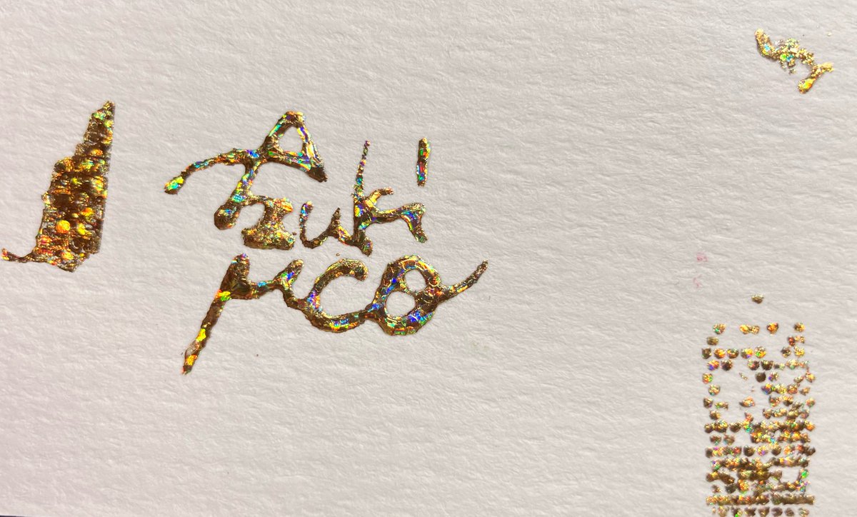 転写箔が届いたのでギルディングの練習などをしてみた
サインはペンタイプのおやっとのり、そのほかはテープのりです