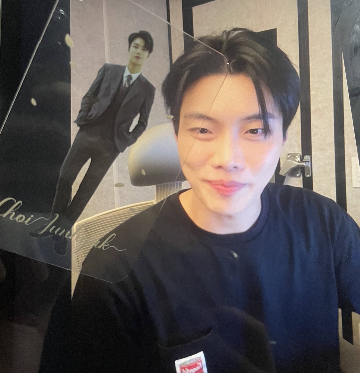 🐲 (@iiscof) on Twitter photo 