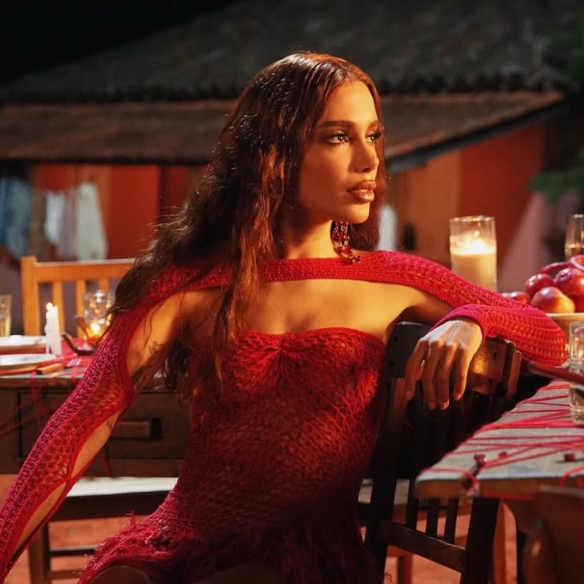 Anitta Golden tweet media