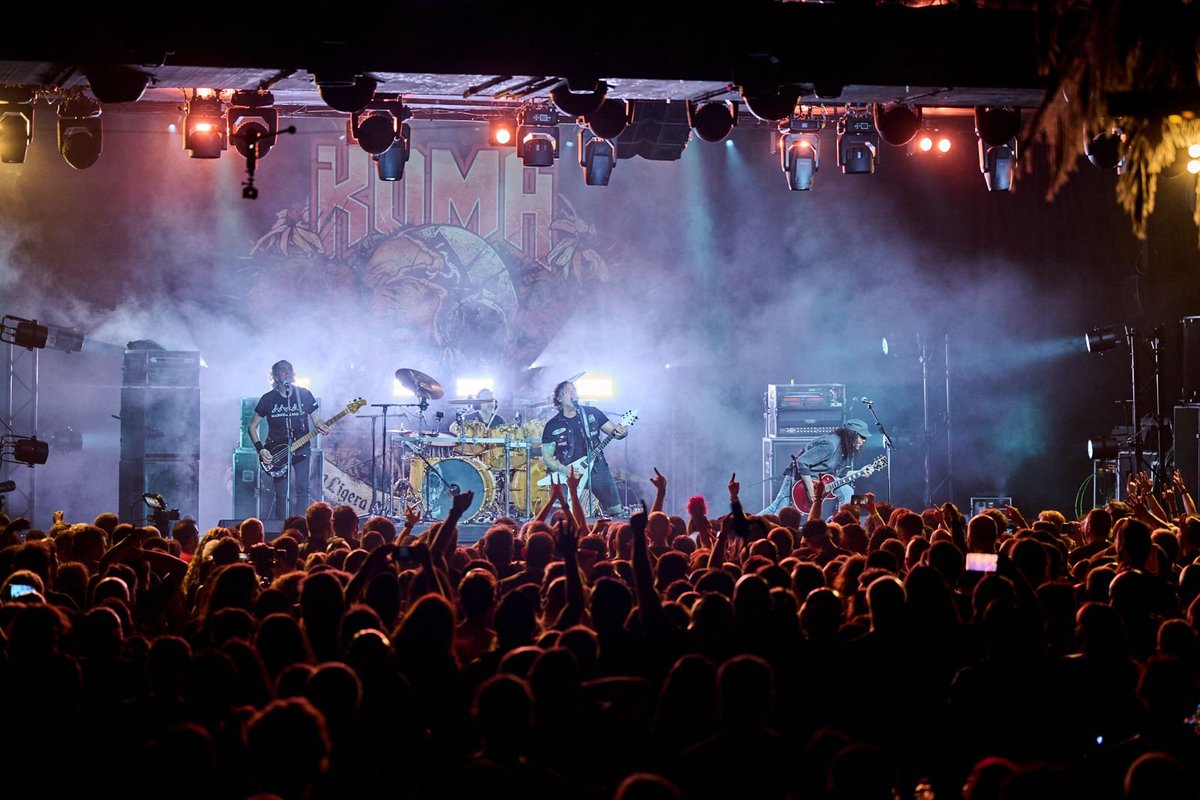 komabanda tweet media