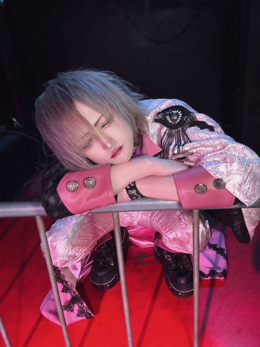 こはく/ FEEQUE tweet media