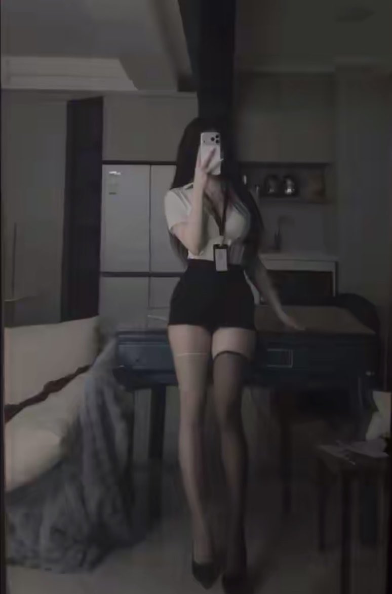 Nira-sexy tweet media