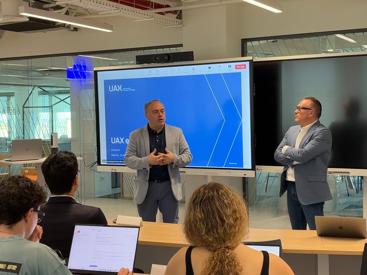 uaxuniversidad's tweet image. Reto @IBM  en #UAX . El talento de nuestros #makers entra en acción en un desafío donde las ideas se ponen a prueba en escenarios reales.

De la mano de @IBM  y @ICONmultimedia , acercamos innovación y emprendimiento a una experiencia única.💡

#UAX #HazloenUAX #KickOff