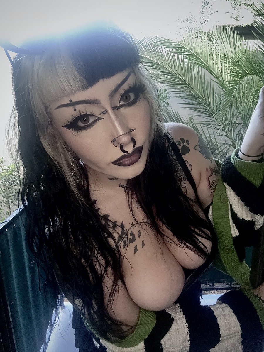 bella568112's tweet photo. https://t.co/T0oAVLKyxV