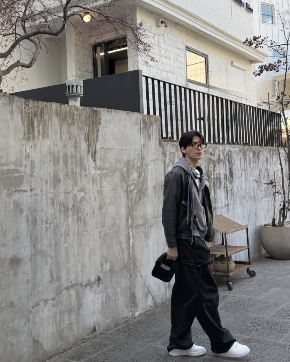 Renjana, Laura Jelita. tweet media