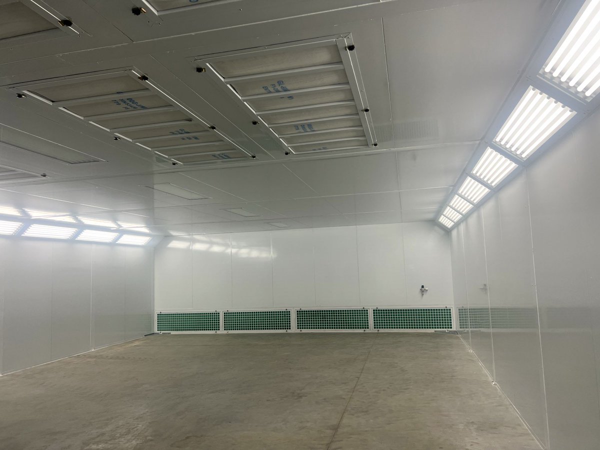 GLpaintbooth's tweet photo. One of our customer has good feedback for us: Upgrading our spray booths with Guangli facotry has been a significant improvement at our Scunthorpe site. The new setup not only enhances efficiency but also supports our commitment to delivering high-quality repairs #paintbooth https://t.co/t3B9dzRkj7