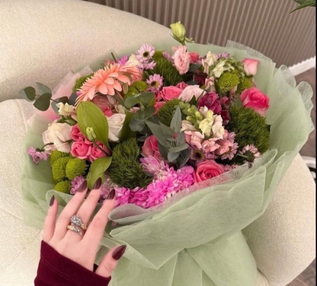 لوليـزا💗 𝑨𝑳𝒆𝒏𝒂𝒛𝒊 tweet media