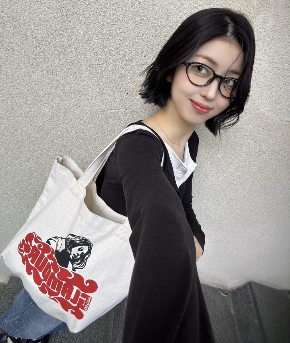 𝑹𝑰𝒀𝑼 tweet media