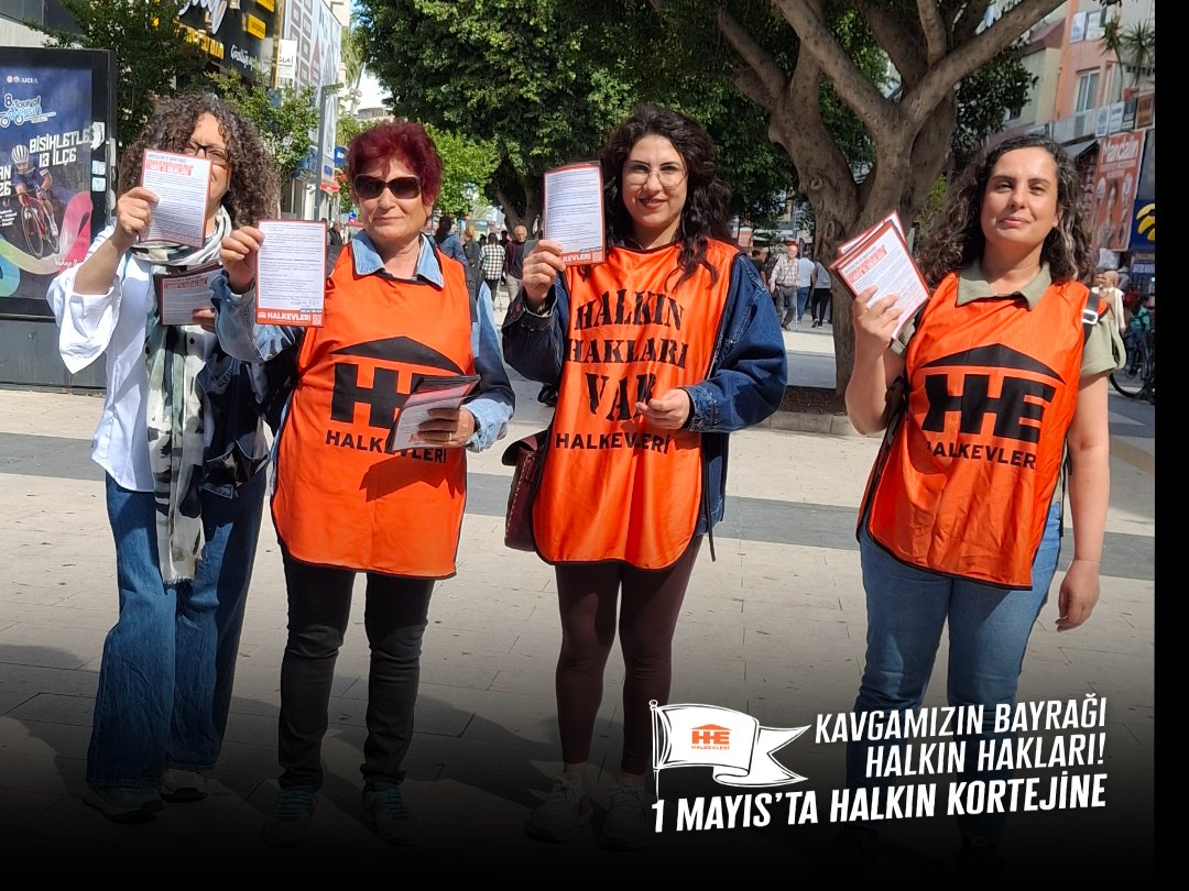 tarsus_halkevi's tweet photo. Yarenlik Alanında 1 Mayıs bildirilerimizi dağıttık. 

Yoksulluğa, katliamlara, emperyalizme ve Saray'a karşı 1 Mayıs'ta sokaktayız!

📍Kleopatra Kapısı
🕑 14.30 https://t.co/VgtkMLx9dt