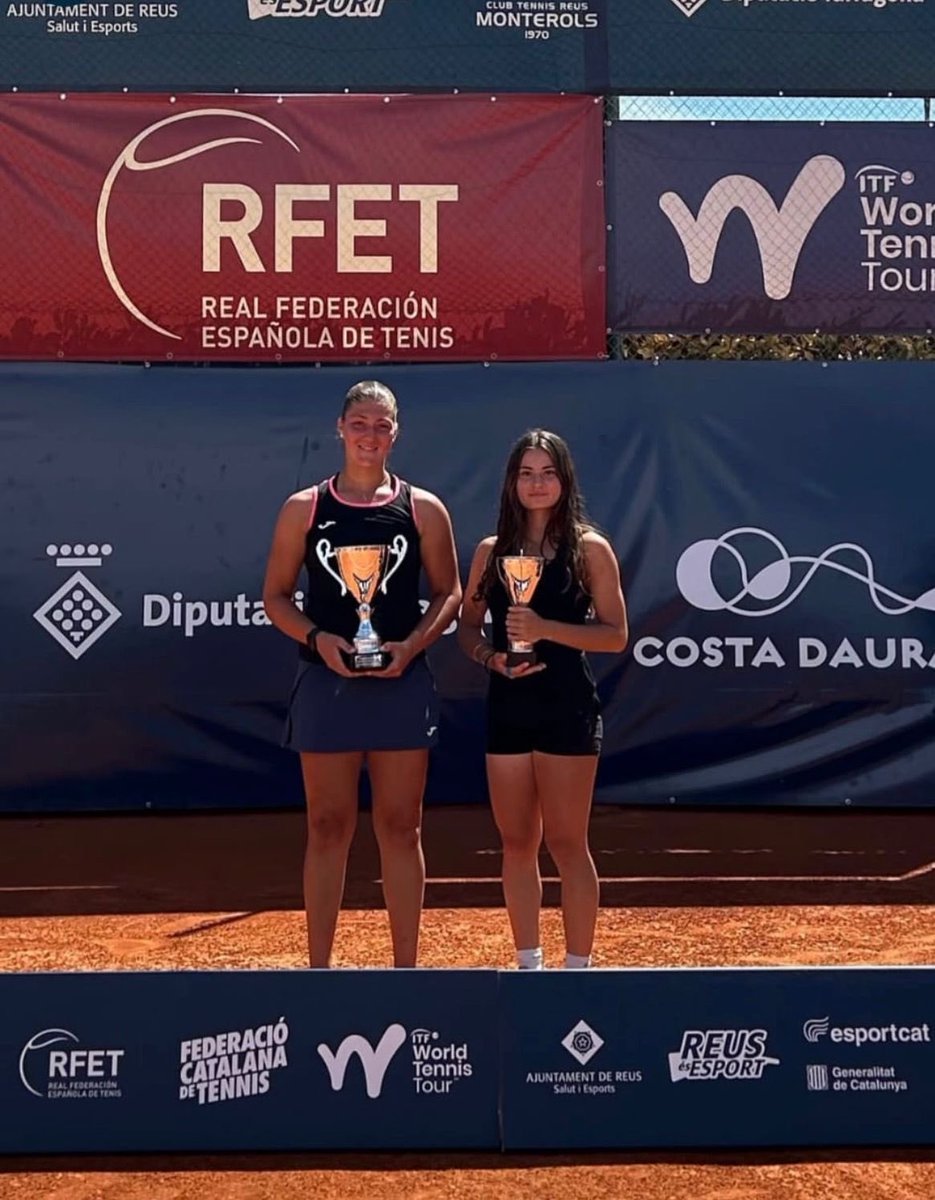 Luisa Oprescu se proclamo campeona del ITF JUNIOR 30 de Reus. La joven tenista riojana venció en la final a la jugadora francesa Isaure Bruscia por un 6-2 6-4.
Enhorabuena por este grandísimo resultado, que la sitúa en el puesto 1200 del world ranking junior.
#abrazatealtenis