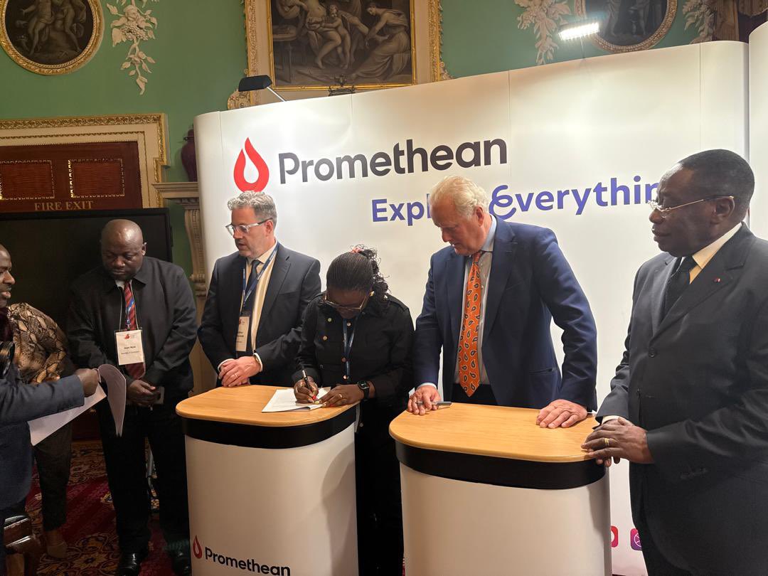 FEICOM1's tweet image. From Yaoundé to London, strategy becomes signed reality.
At the Commonwealth Trade &amp;amp; Investment Summit 2026, FEICOM delivered:
5 agreements signed with CWEIC, PROMETHEAN &amp;amp; Regional Councils to scale smart classrooms across Cameroon.
#FEICOM #Commonwealth #DigitalTransformation