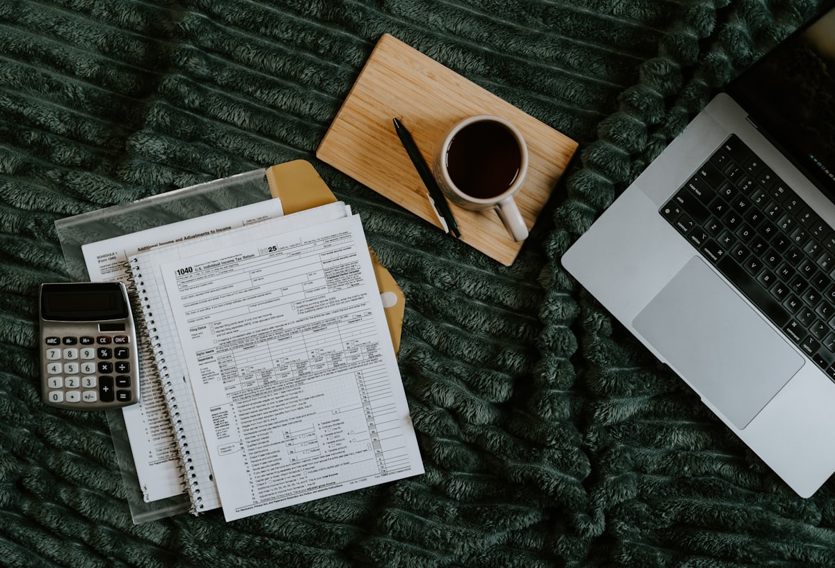 gethomedash's tweet image. 3/4 of landlords risk HMRC fines over Making Tax Digital! 😱

💡 Ignoring digital deadlines is a costly mistake.
Read more: homedash.co.uk/blog/landlord-…
#UKProperty #Landlords