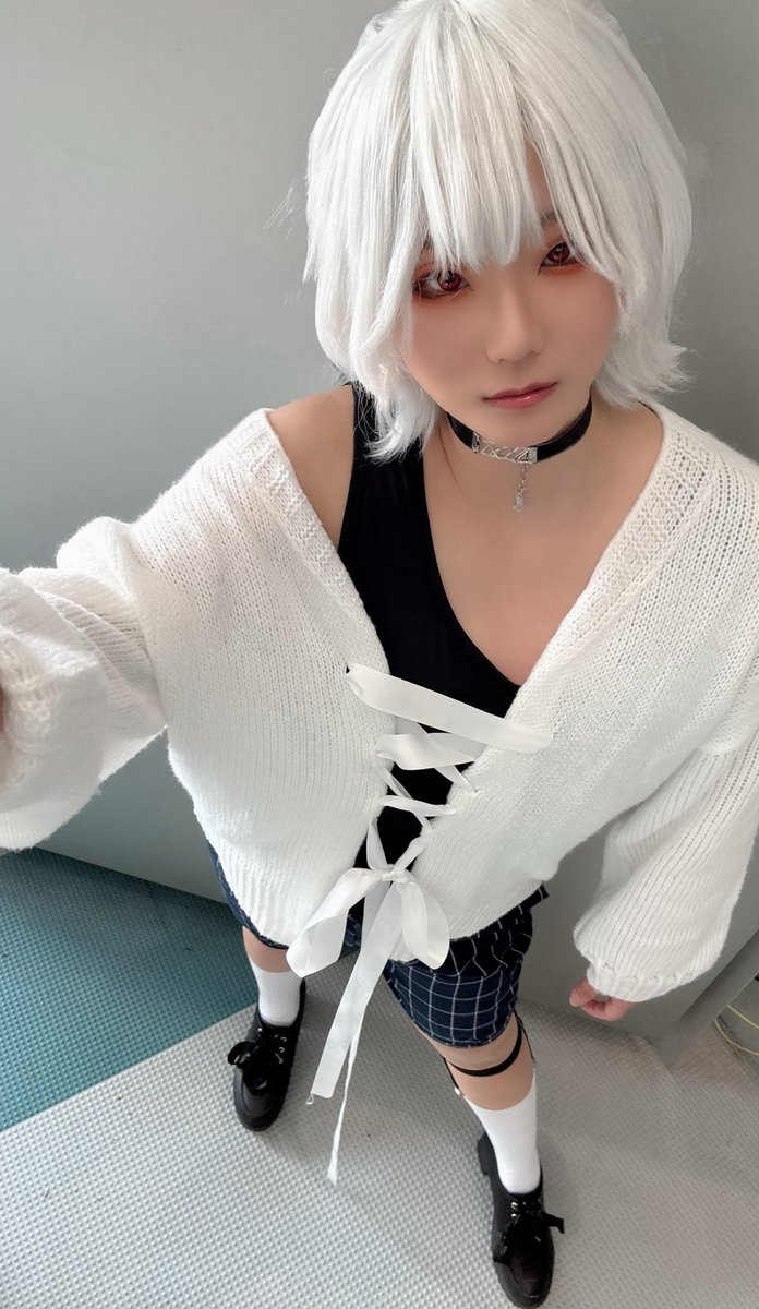 日曜日は初参戦してきましたよ〜
もう出すことのないと思っていたお𝑮𝑬𝑵のsuisaiです☔️

基本家(サークル)には居ない家出息子でした。

#にじそうさく１１ 
#にじそコス