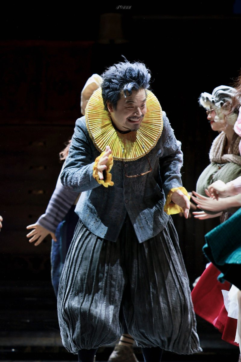 fadi moon king tweet media