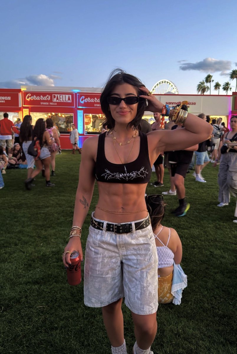 𝚃𝚈𝙻𝙴𝚁. tweet media