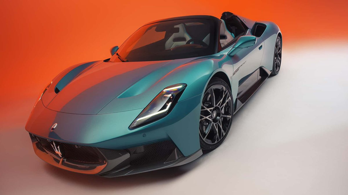 AUTO_REV tweet media