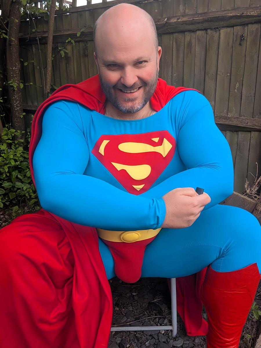 SuperMuscleMan tweet media