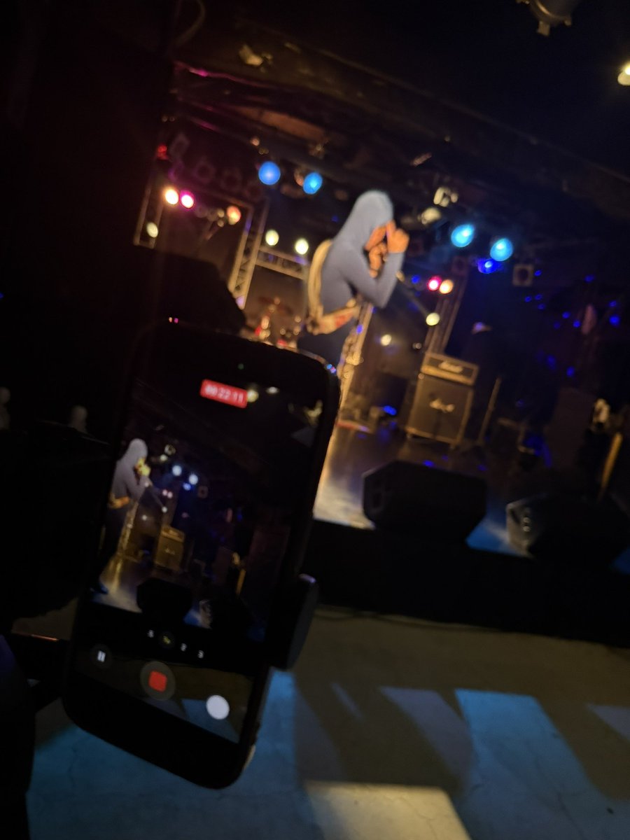 コスプレシンガーホーリー tweet media